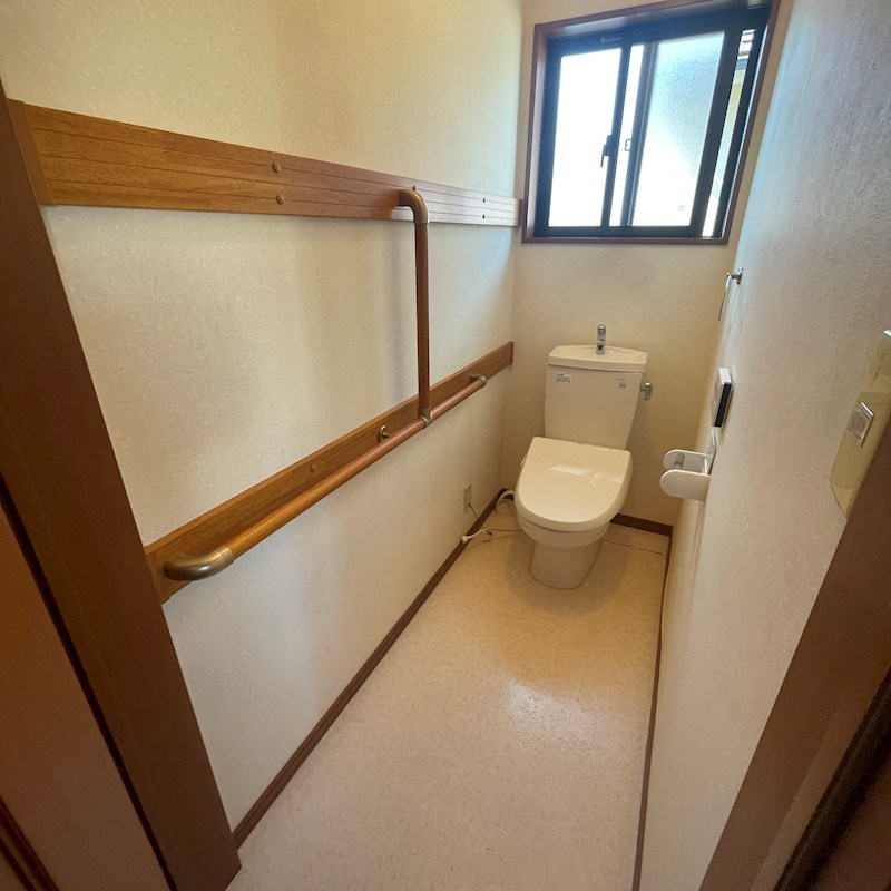 中吉田11-4　中古戸建 内観写真（トイレ）