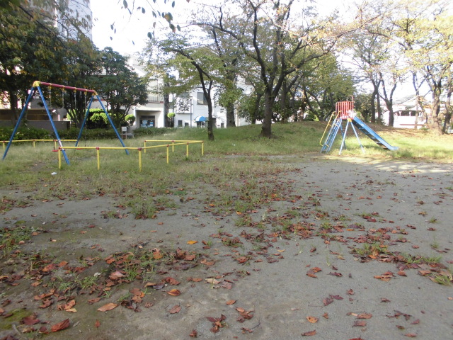 足立区西新井4丁目土地 公園