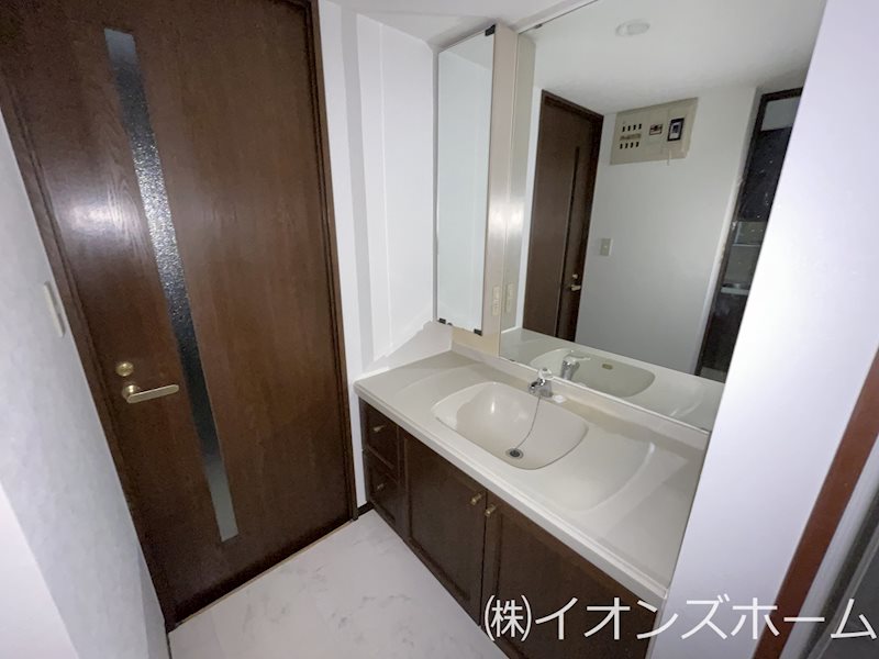 愛知県日進市栄１丁目 内観写真（洗面台・洗面所）