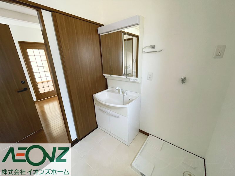 愛知県名古屋市緑区鶴が沢３丁目 内観写真（洗面台・洗面所）