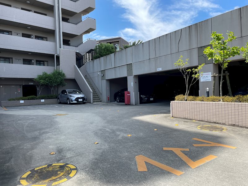 愛知県長久手市山桶 共用部写真（駐車場）