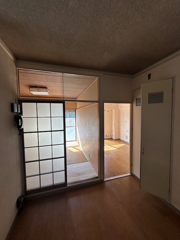 愛知県名古屋市千種区千代が丘 内観写真（リビング）
