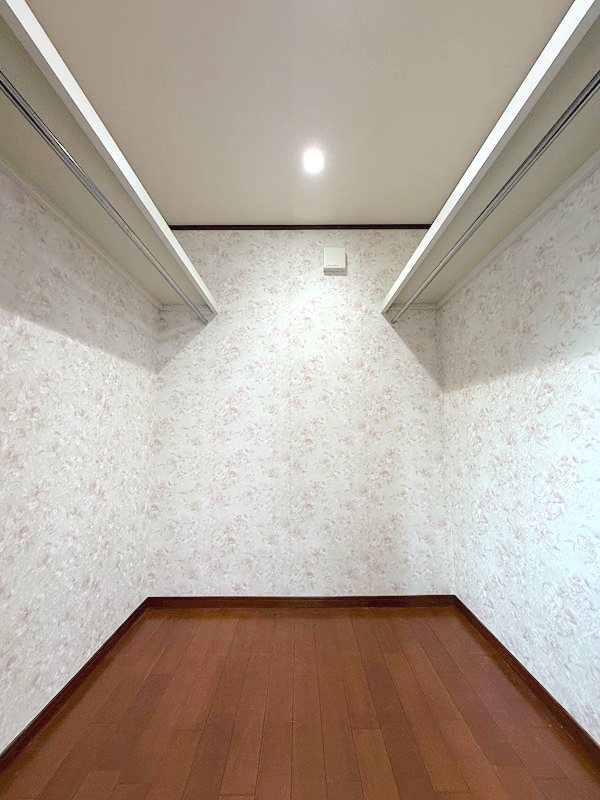 東浦賀2丁目中古戸建 内観写真（収納）