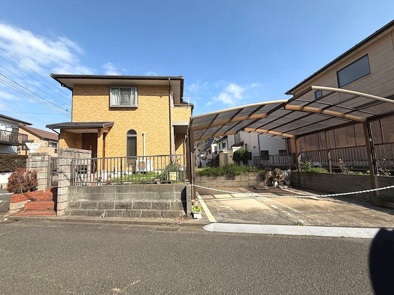 東浦賀2丁目中古戸建 現地写真（駐車場）