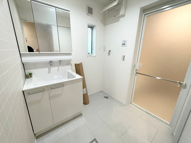 安浦町1丁目　新築戸建　2号棟 内観写真（洗面台・洗面所）
