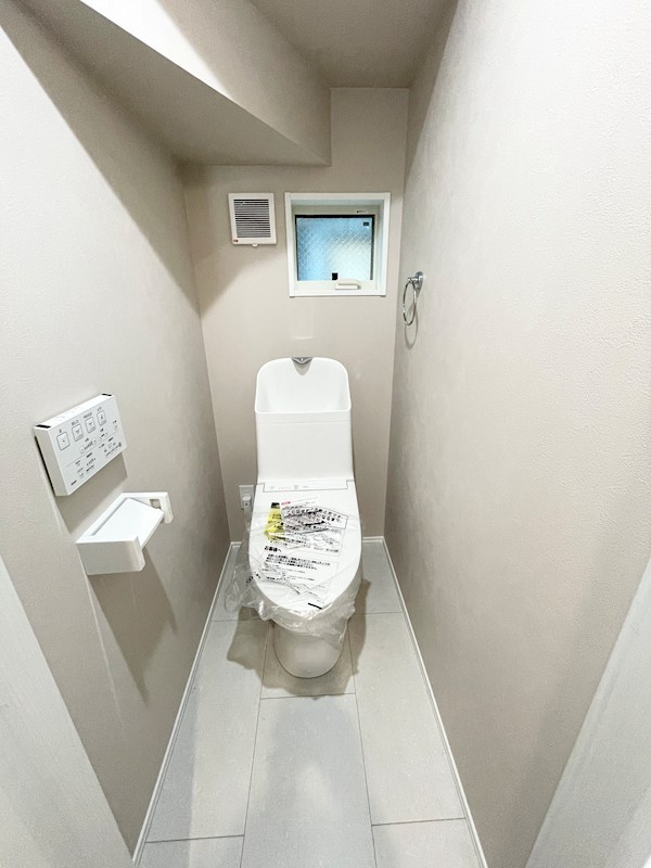 安浦町1丁目　新築戸建　2号棟 内観写真（トイレ）