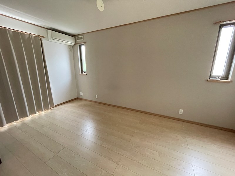 佐島の丘2丁目　中古戸建 内観写真（寝室）