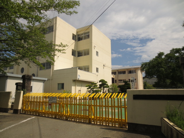 湖西市鷲津 小学校