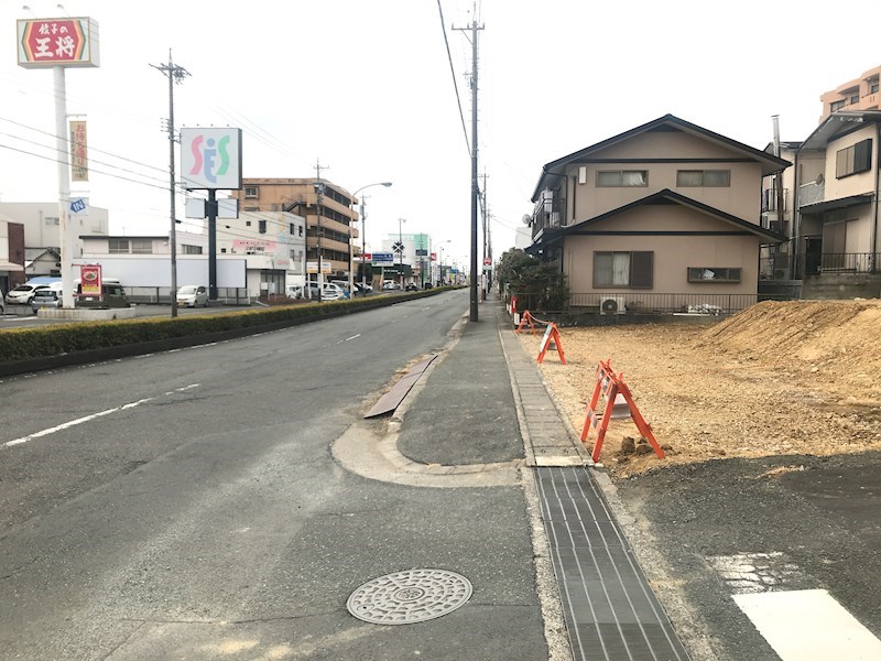 浜松市中央区鴨江3丁目 現地写真（前面道路含む現地写真）