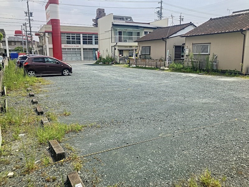 フォンテ 現地写真（駐車場）