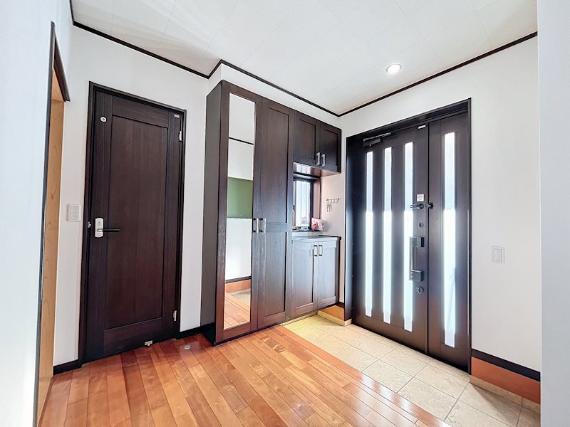 気持ちの良い玄関ですね。 菊川市下平川 その他