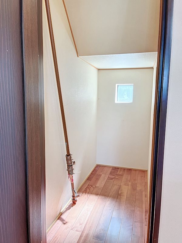 階段下収納です。 菊川市下平川 その他