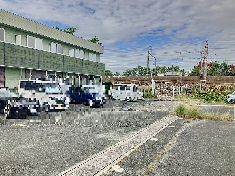 ロイヤルビレッジ 現地写真（駐車場）
