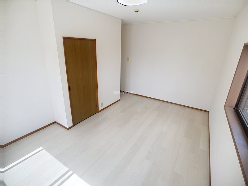 2階洋室8.5帖 磐田市豊岡 その他