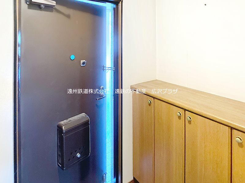 広沢プラザ TEL456-0055 までお気軽にお問い合わせください。 ロイヤルシャトー高丘 その他