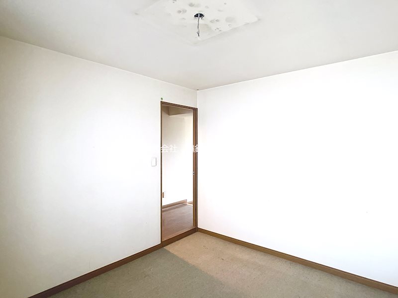 広沢プラザ TEL456-0055 までお気軽にお問い合わせください。 ロイヤルシャトー高丘 その他