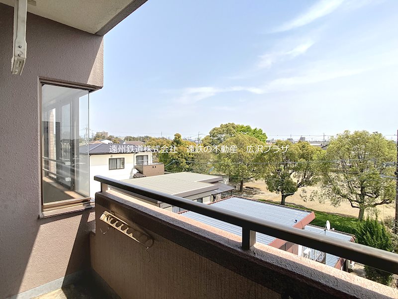 広沢プラザ TEL456-0055 までお気軽にお問い合わせください。 ロイヤルシャトー高丘 その他