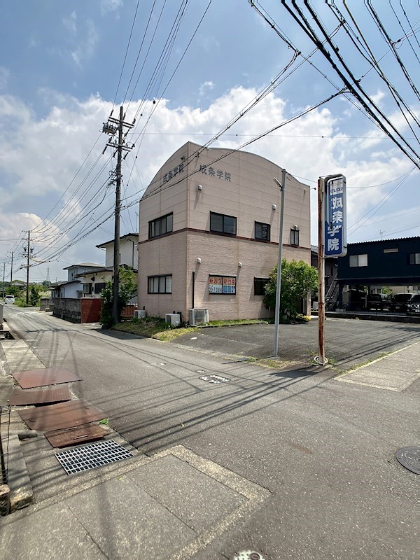 北からくるとセブンイレブン袋井浅羽店近くここを東に入ります。 袋井市浅羽 その他