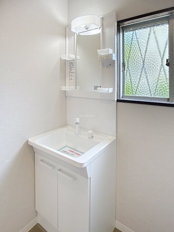 静岡県藤枝市藤岡４丁目 内観写真（洗面台・洗面所）