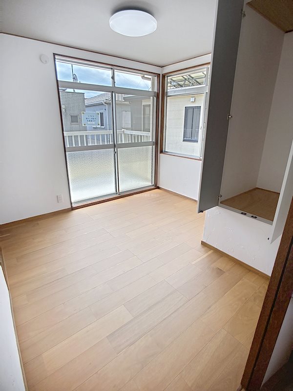 静岡県藤枝市藤岡４丁目 内観写真（リビング以外の居室）