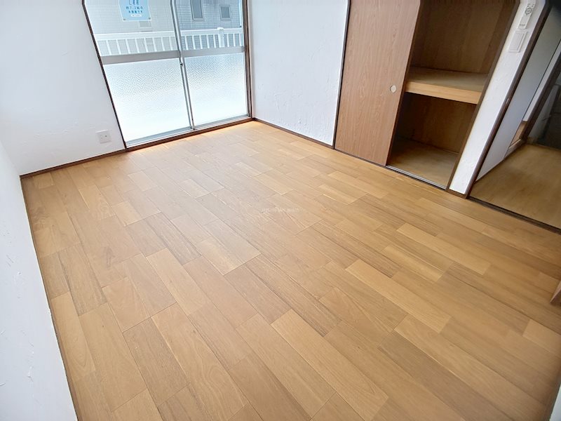静岡県藤枝市藤岡４丁目 内観写真（リビング以外の居室）