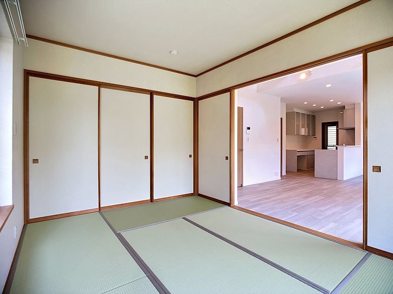 袋井市可睡の杜45-8 内観写真（リビング以外の居室）