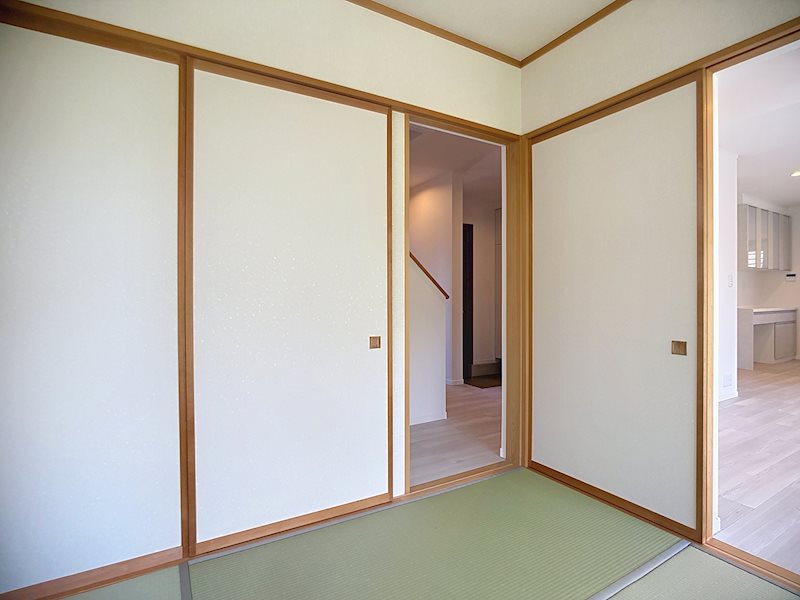 袋井市可睡の杜45-8 内観写真（リビング以外の居室）