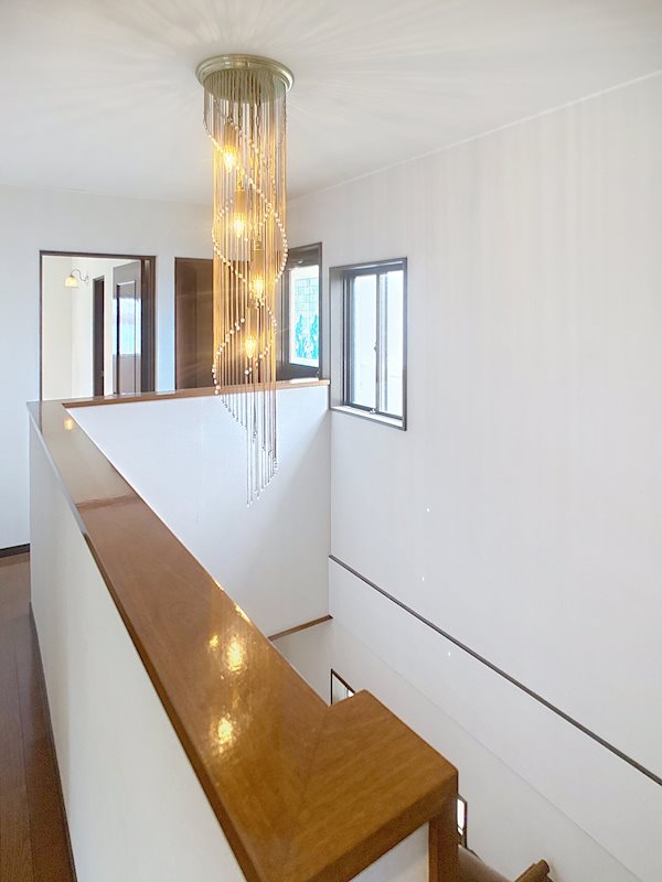 階段 シャンデリア 磐田市福田 その他