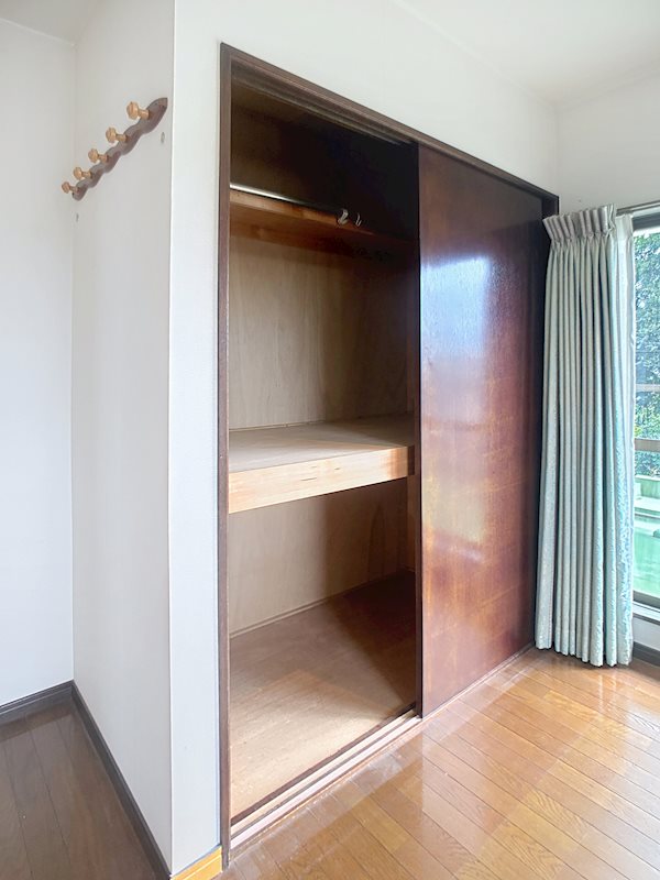 2階西側洋室 収納スペース 磐田市福田 その他