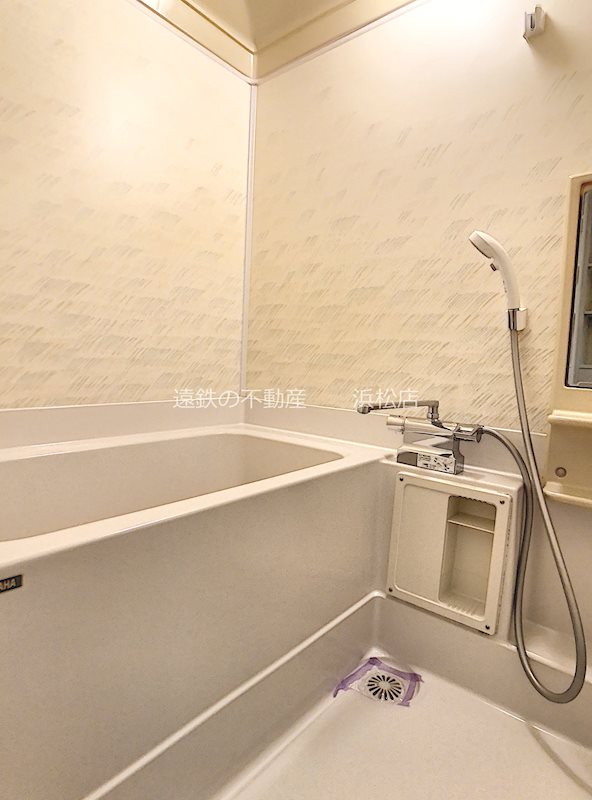 居住中物件につき、同間取の部屋の写真を掲載。当該物件は角部屋ではございません。 藤和ハイタウン上島 その他