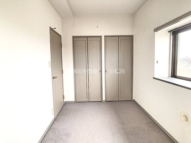 居住中物件につき、同間取の部屋の写真を掲載。当該物件は角部屋ではございません。 藤和ハイタウン上島 その他