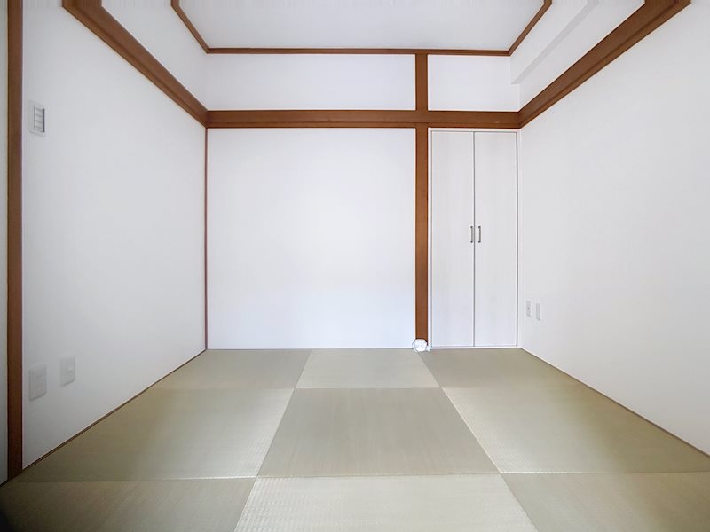 ロイヤルシャトー高丘東 その他