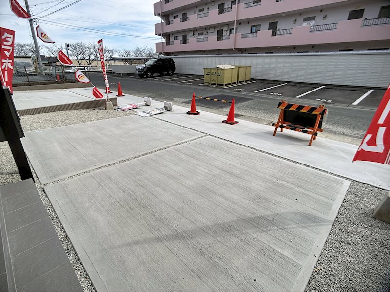 磐田市二之宮東 現地写真（駐車場）