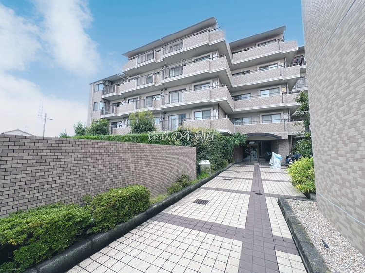 スカイパレス南平台A棟 外観写真