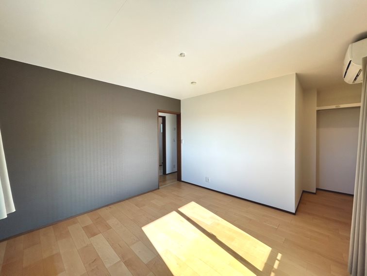 2階洋室(西側) 袋井市諸井 その他