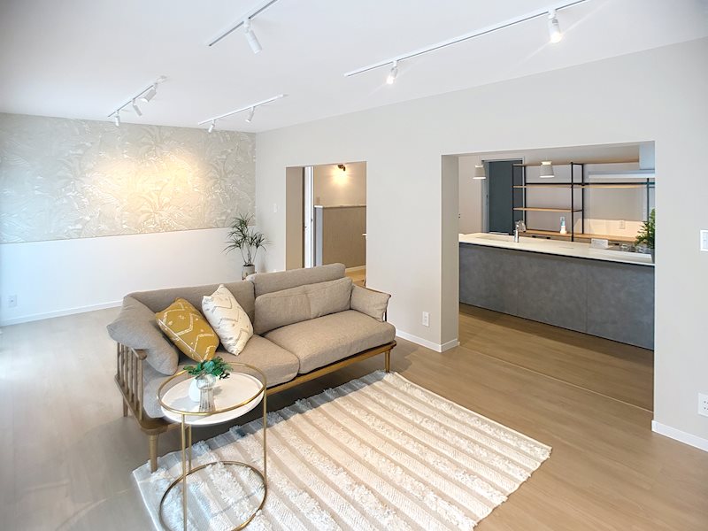 浜松市中央区ロイヤルシャトー南高林 D-1