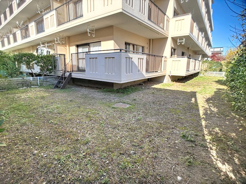 ロイヤルシャトー南高林 現地写真（庭）