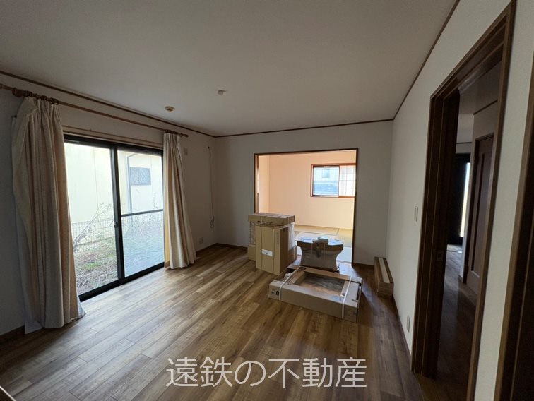 静岡県浜松市浜名区細江町中川680番39、888番549 内観写真（リビング）