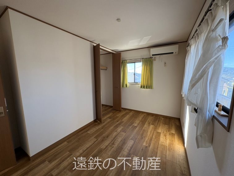 静岡県浜松市浜名区細江町中川680番39、888番549 内観写真（リビング以外の居室）