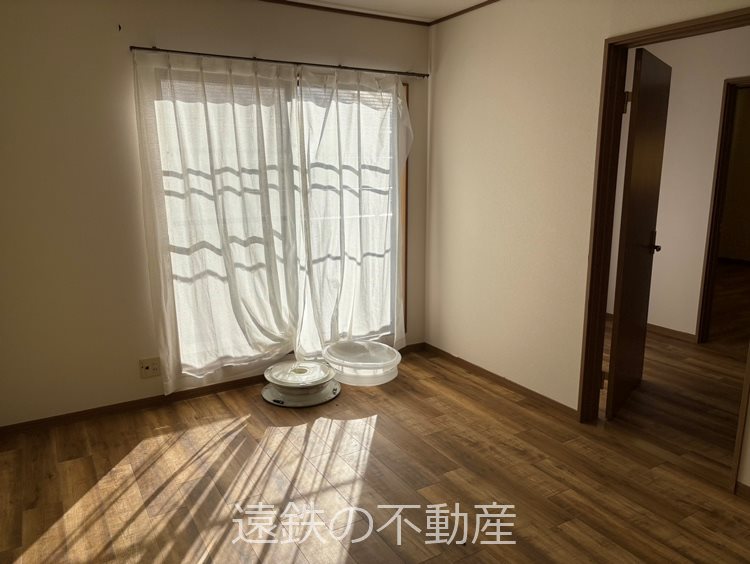 静岡県浜松市浜名区細江町中川680番39、888番549 内観写真（リビング以外の居室）