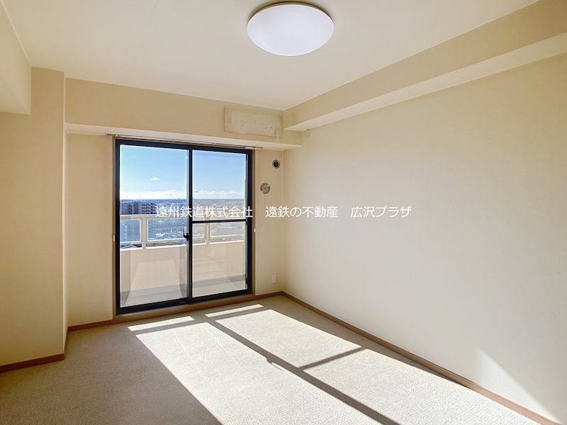 セントラルタワー 内観写真（リビング以外の居室）