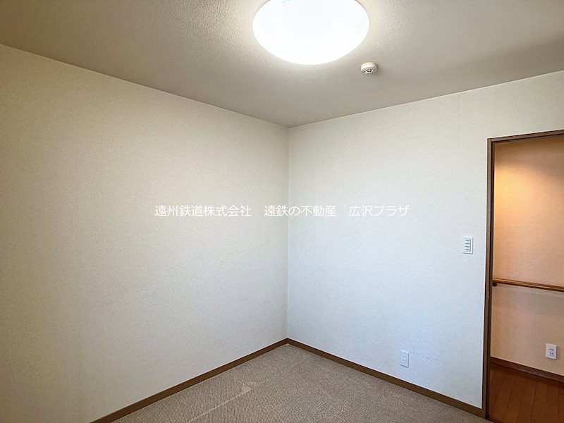セントラルタワー 内観写真（リビング以外の居室）