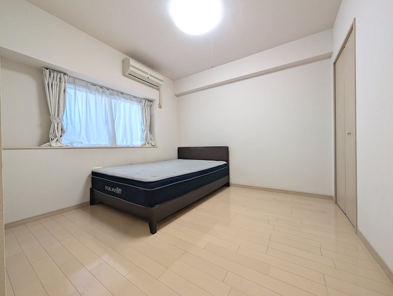 (東側洋室)子供部屋やご夫婦の寝室として利用できるプライベート空間です! ディークラディア葵東 その他