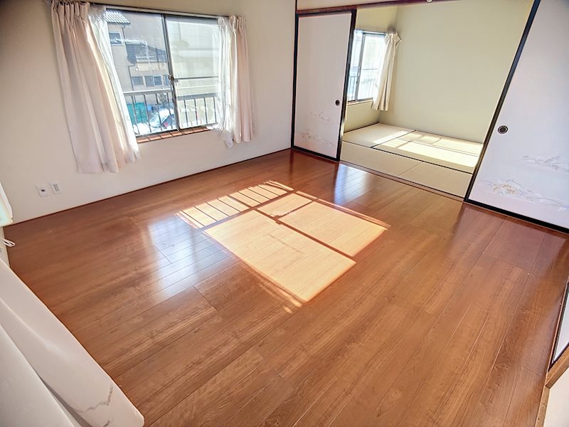 袋井市国本 内観写真（リビング）