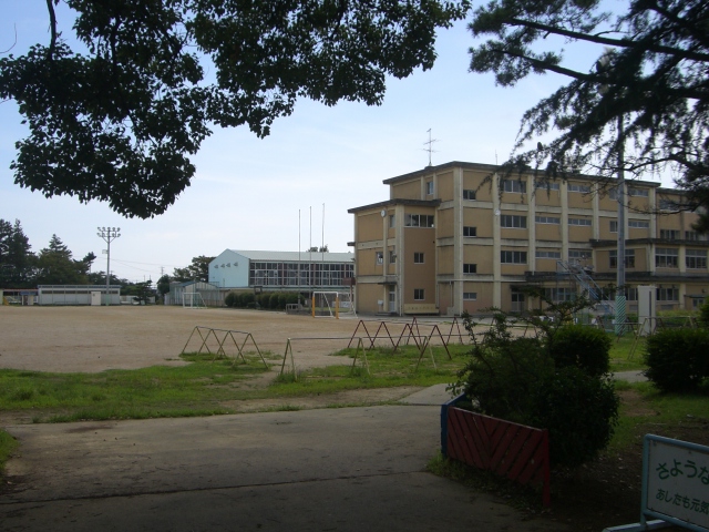 浜松市中央区東三方町 小学校