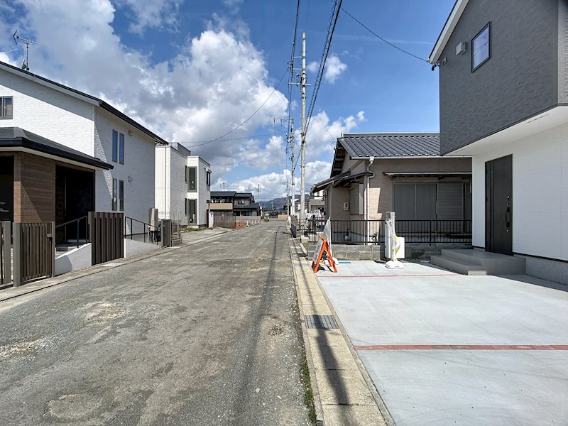 静岡県焼津市石津 現地写真（前面道路含む現地写真）