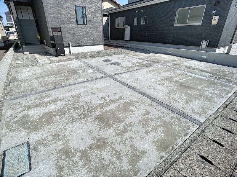 焼津市下小田中町 現地写真（駐車場）