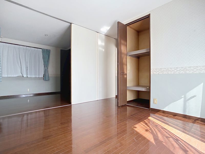 浜松市中央区篠ケ瀬町 内観写真（子供部屋）