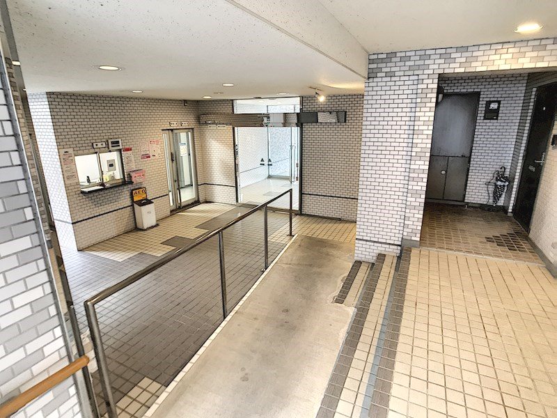 浜松アーバンライフ 共用部写真（エントランス）