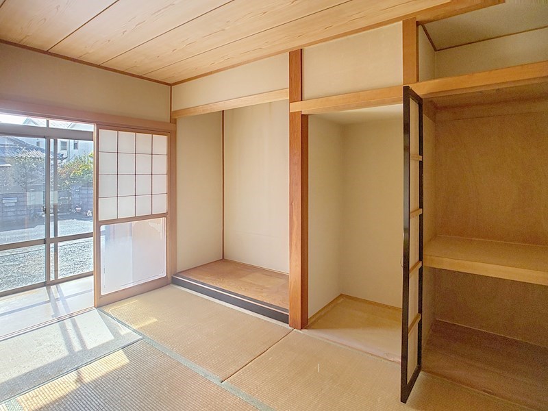 静岡県袋井市新屋４丁目 内観写真（収納）